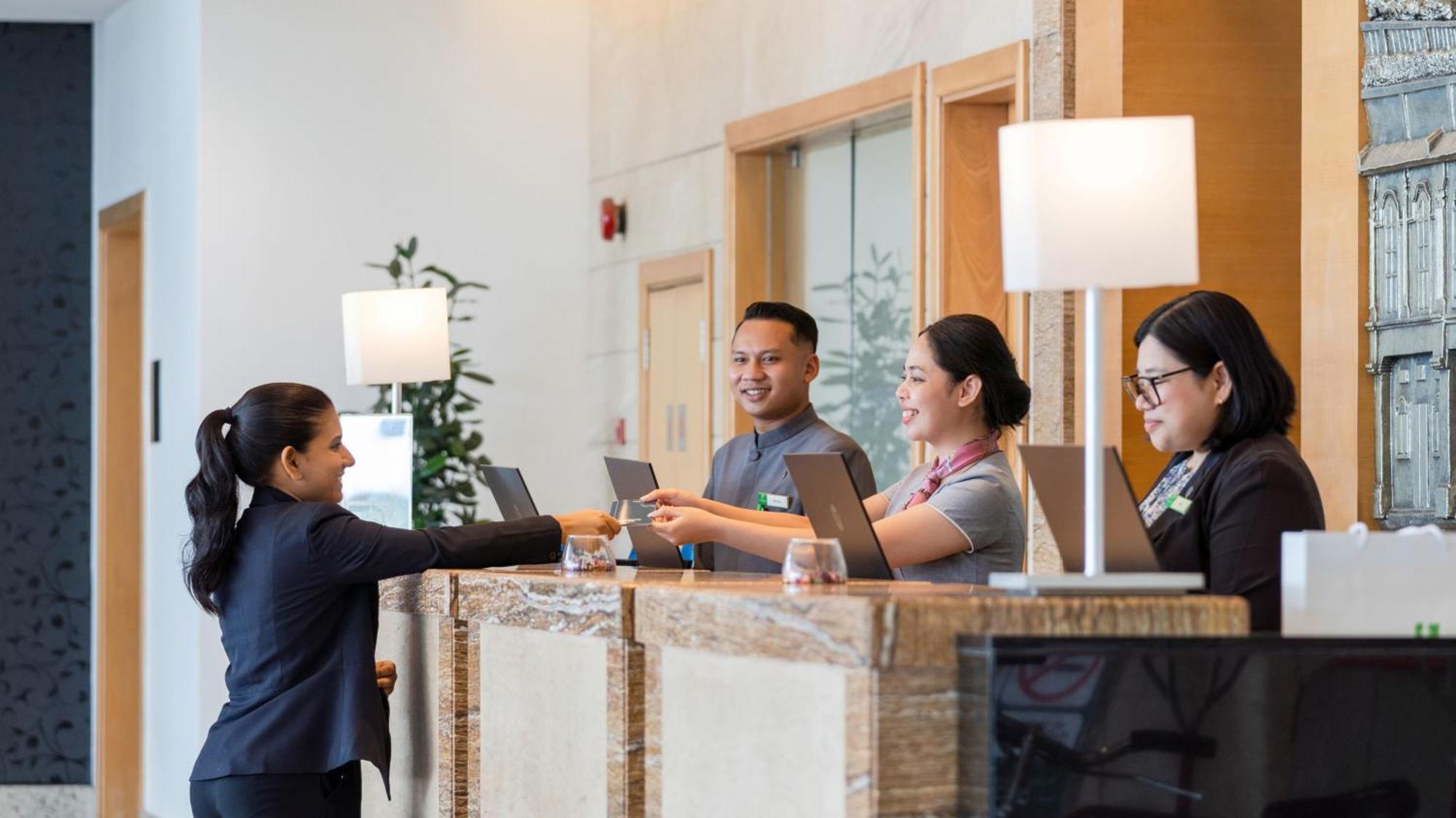 Holiday Inn Melaka By Ihg Екстериор снимка